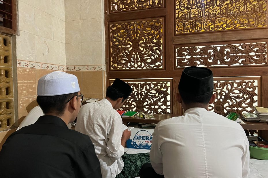 Ziarah PAC IPNU IPPNU Gresik ke makam wali